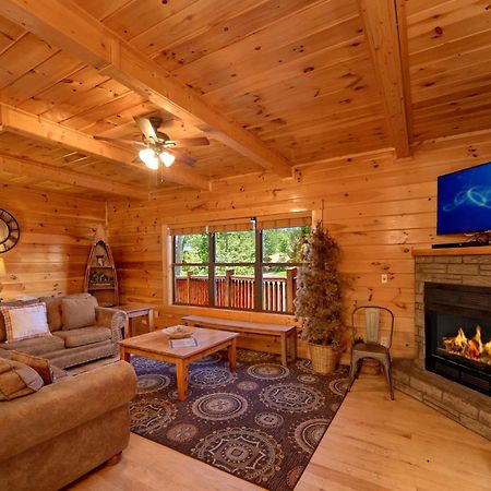Misty Mountain Lodge Holiday Home 개틀린버그 외부 사진